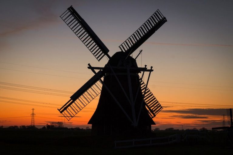 windmill-384622_1280